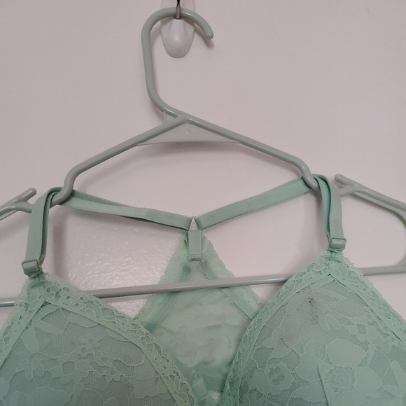 Victoria Secret Bralette - Picture 6 of 9